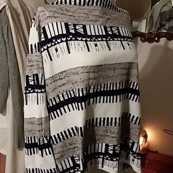 Cardigan - Picture 4 of 5